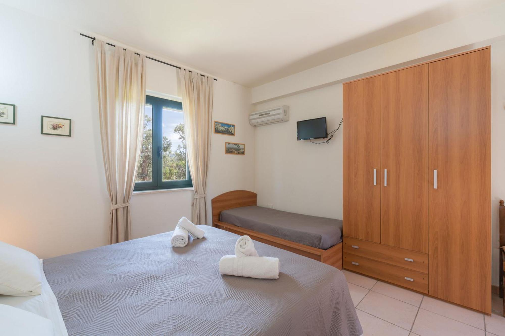 Bed and Breakfast La Piana Degli Ulivi Россано Экстерьер фото